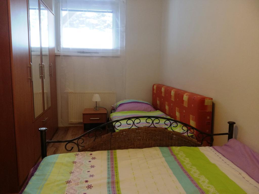 Apartman C. 8 Skalka โดโนวาลี ภายนอก รูปภาพ