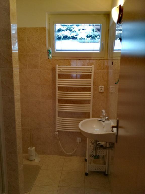 Apartman C. 8 Skalka โดโนวาลี ภายนอก รูปภาพ
